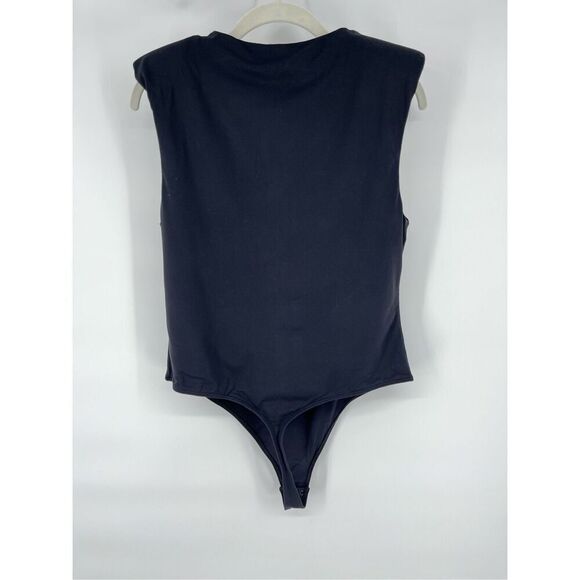 Aritizia Babaton Contour Should Pad Sleeveless Bodysuit Black Size Extra Large - Picture 2 of 9